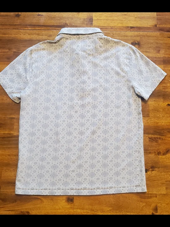 Express Men's Beige Tan Polo with Navy Geometric Print - Picture 5 of 5
